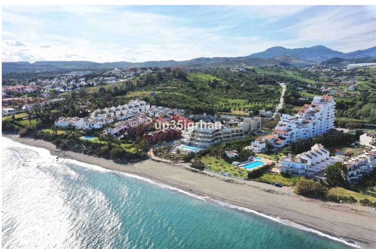 2 quarto Apartamento para venda em Estepona com piscina - 427 000 € (Ref: 9516646)