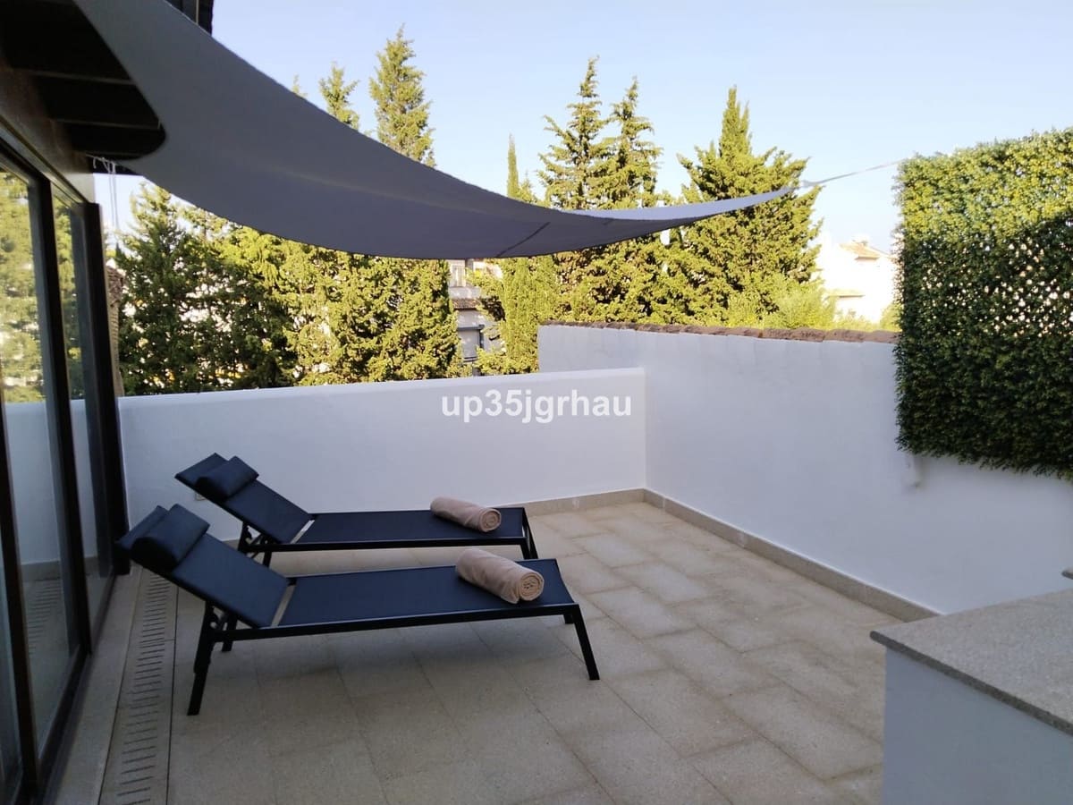 2 quarto Apartamento para venda em Estepona com piscina - 427 000 € (Ref: 9516646)