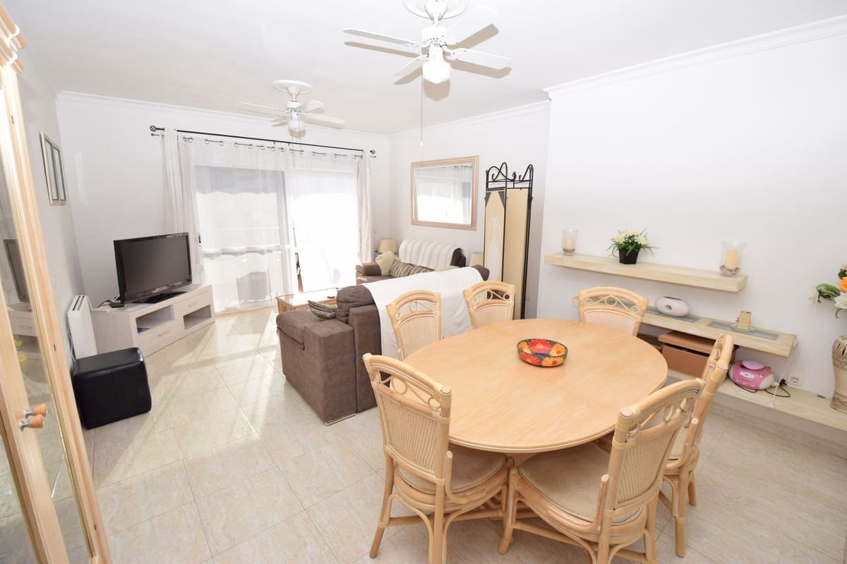 3 Zimmer Apartment zu verkaufen in La Cala de Mijas mit Pool - 399.000 € (Ref: 9517844)