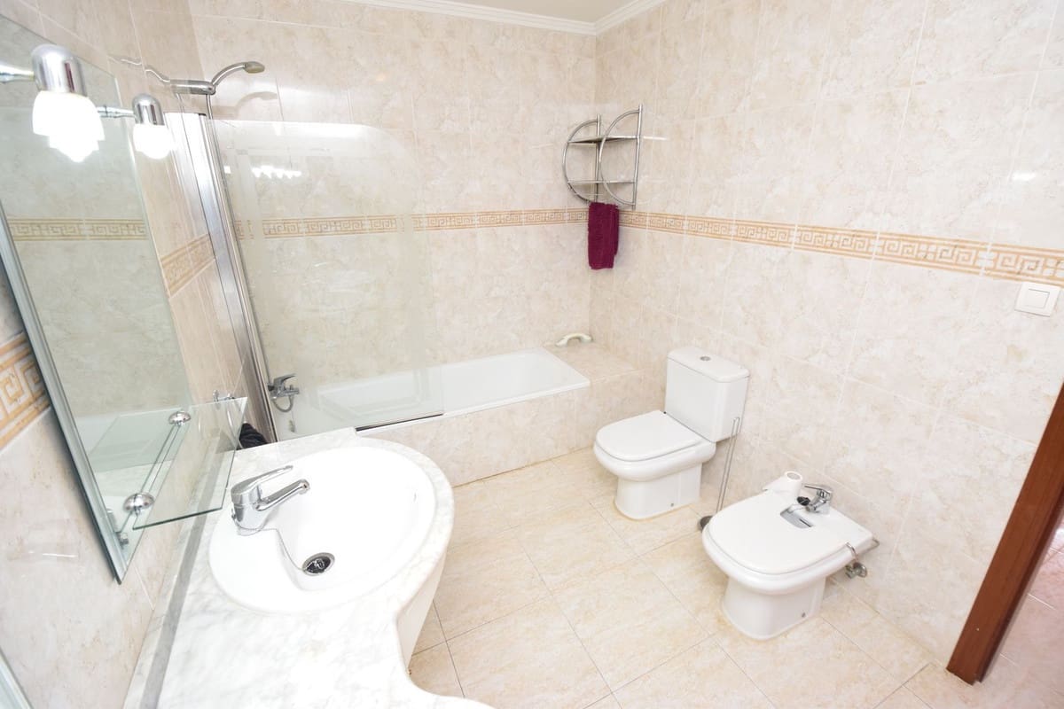 3 Zimmer Apartment zu verkaufen in La Cala de Mijas mit Pool - 399.000 € (Ref: 9517844)