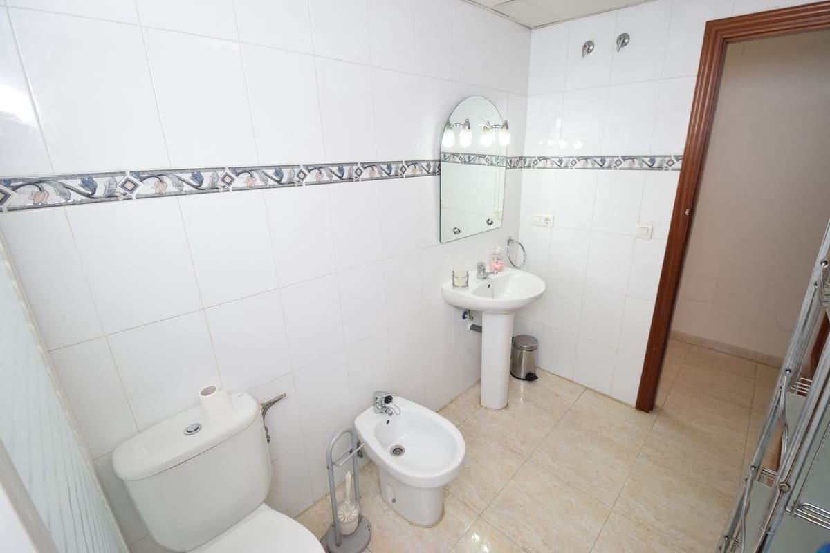 3 Zimmer Apartment zu verkaufen in La Cala de Mijas mit Pool - 399.000 € (Ref: 9517844)