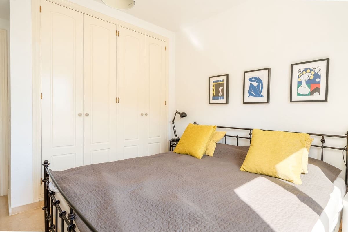 3 sypialnia Apartament na sprzedaż w Riviera del Sol z basenem garażem - 429 000 € (Ref: 9517846)