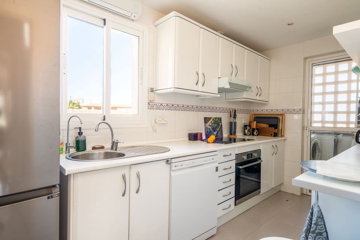 3 sypialnia Apartament na sprzedaż w Riviera del Sol z basenem garażem - 429 000 € (Ref: 9517846)