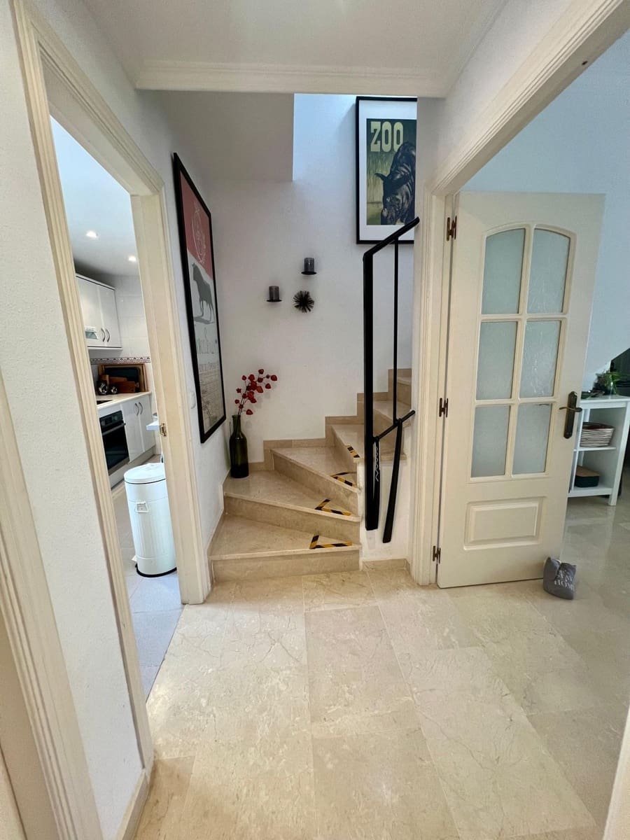 3 sypialnia Apartament na sprzedaż w Riviera del Sol z basenem garażem - 429 000 € (Ref: 9517846)