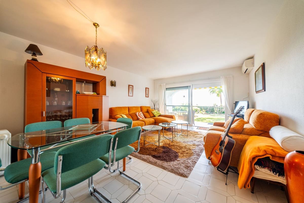 2 slaapkamer Appartement te koop in Miraflores met zwembad garage - € 340.000 (Ref: 9521457)