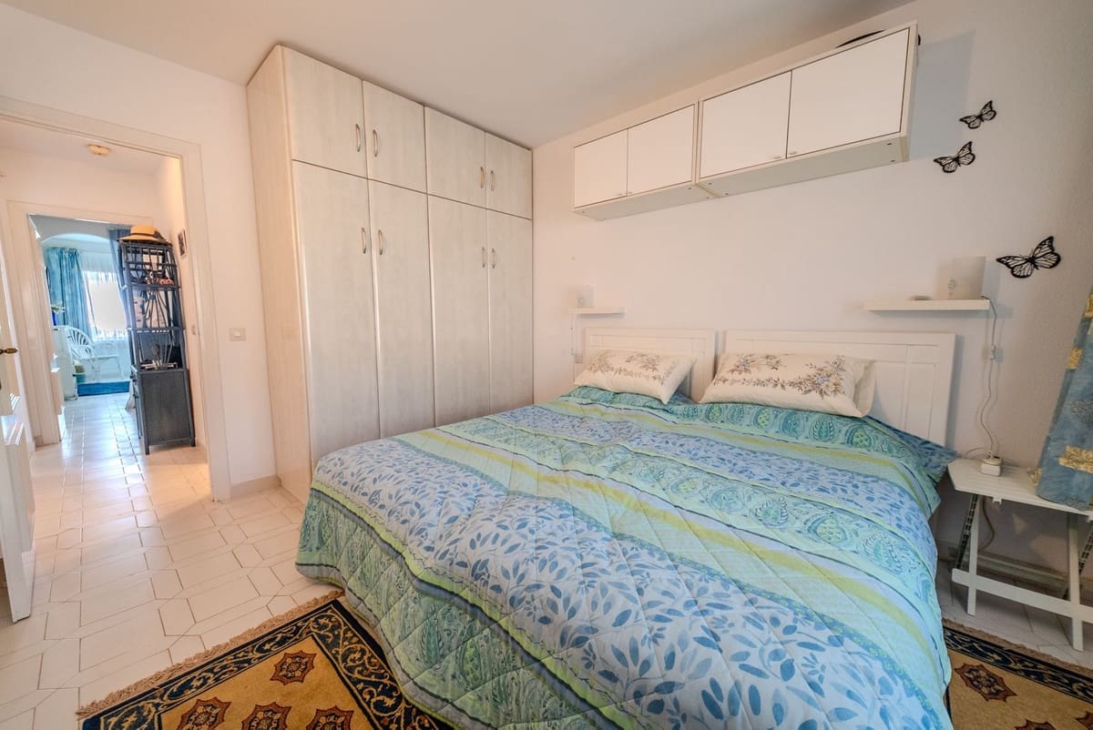 2 slaapkamer Appartement te koop in Miraflores met zwembad garage - € 340.000 (Ref: 9521457)