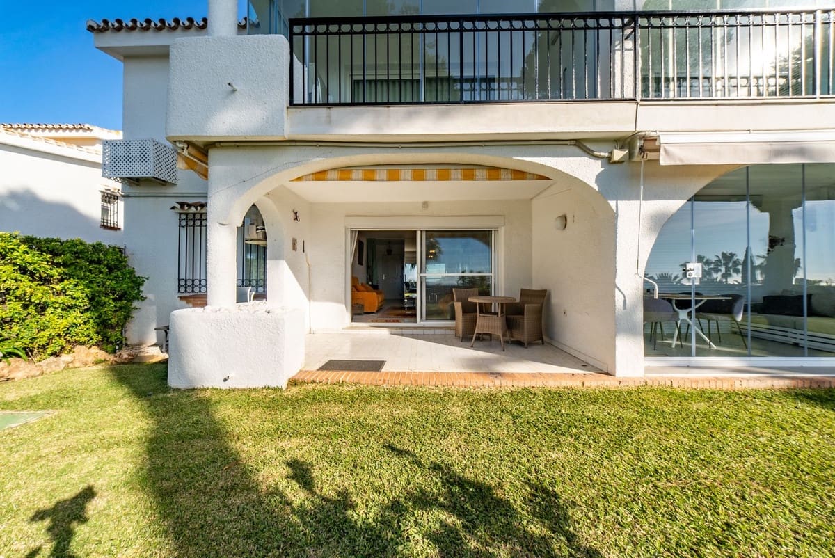 2 slaapkamer Appartement te koop in Miraflores met zwembad garage - € 340.000 (Ref: 9521457)