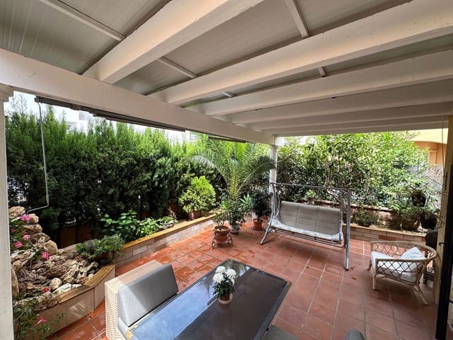 5 soveværelse Semi-Rækkehus til salg i Riviera del Sol, Mijas med swimmingpool garage - € 429.000 (Ref: 9522794)