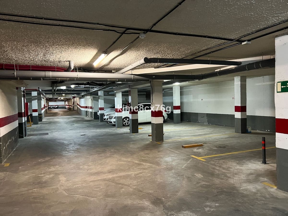 2 sypialnia Apartament na sprzedaż w Marbella z basenem - 430 000 € (Ref: 9522815)