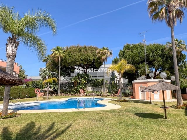 2 sypialnia Apartament na sprzedaż w Marbella z basenem - 430 000 € (Ref: 9522815)