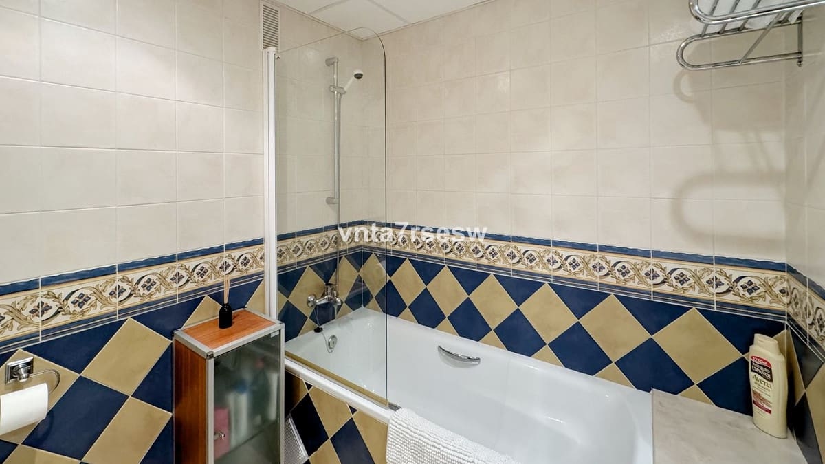 2 chambre Appartement à vendre à Riviera del Sol avec piscine garage - 430 000 € (Ref: 9522819)