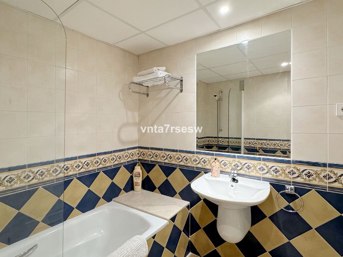 2 chambre Appartement à vendre à Riviera del Sol avec piscine garage - 430 000 € (Ref: 9522819)