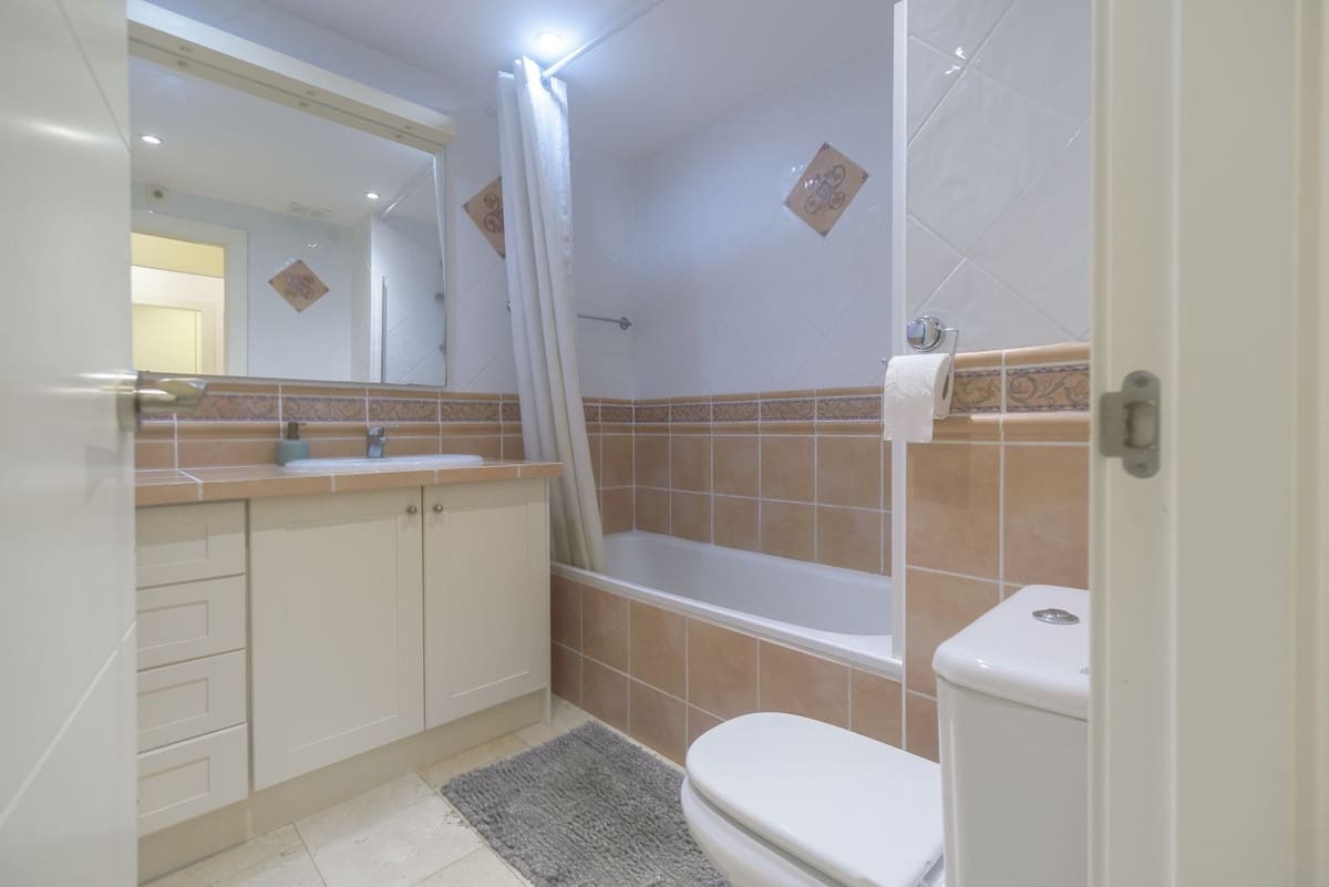 2 camera da letto Appartamento in vendita in Estepona con piscina - 315.000 € (Rif: 9523270)