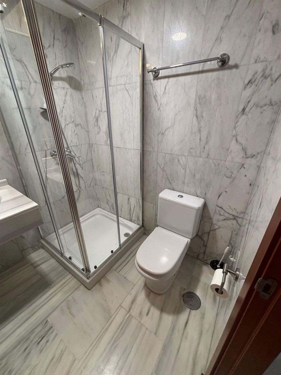 3 bedroom Apartment for sale in Benahavis with pool garage - € 430,000 (Ref: 9523377)