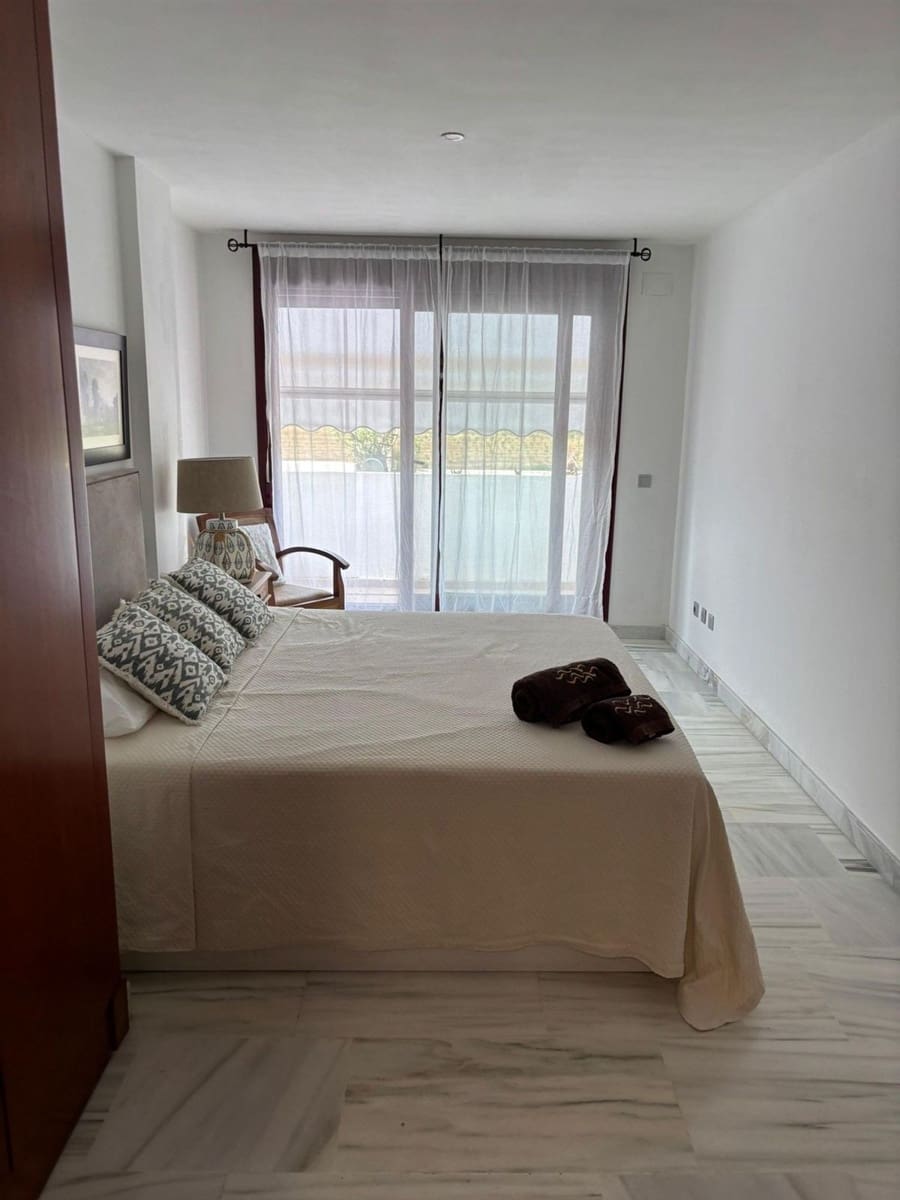 3 bedroom Apartment for sale in Benahavis with pool garage - € 430,000 (Ref: 9523377)