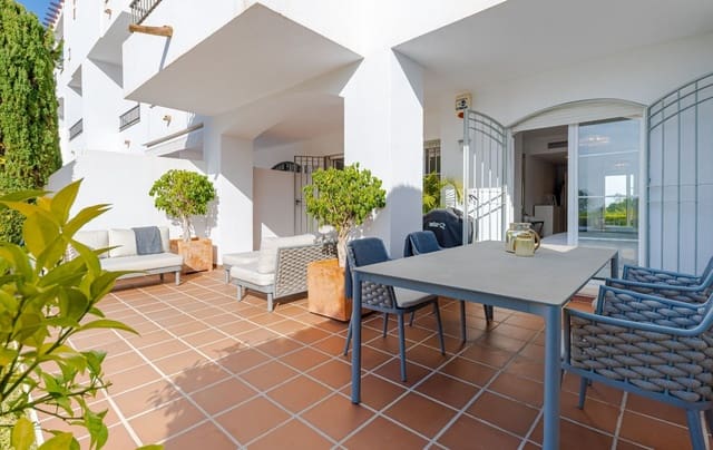 2 soverom Leilighet til salgs i Los Arqueros - Puerto del Almendro, Benahavís med svømmebasseng garasje - € 430 000 (Ref: 9523445)