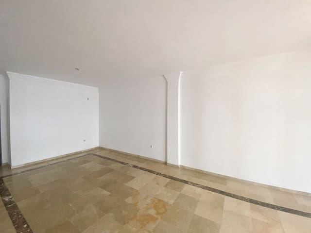 2 soverom Leilighet til salgs i Nueva Andalucia, Marbella med svømmebasseng garasje - € 430 000 (Ref: 9523514)