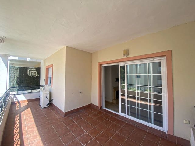 2 soverom Leilighet til salgs i Nueva Andalucia, Marbella med svømmebasseng garasje - € 430 000 (Ref: 9523514)