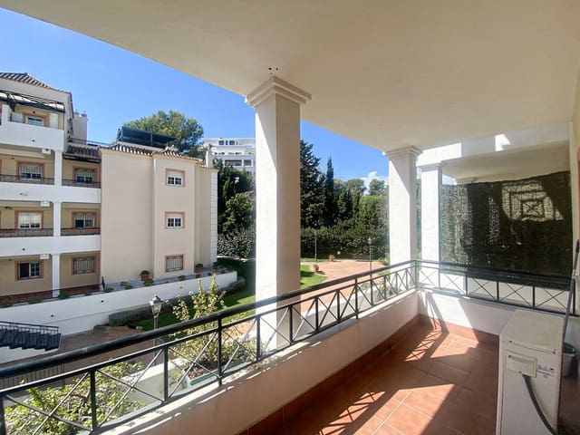 2 soverom Leilighet til salgs i Nueva Andalucia, Marbella med svømmebasseng garasje - € 430 000 (Ref: 9523514)