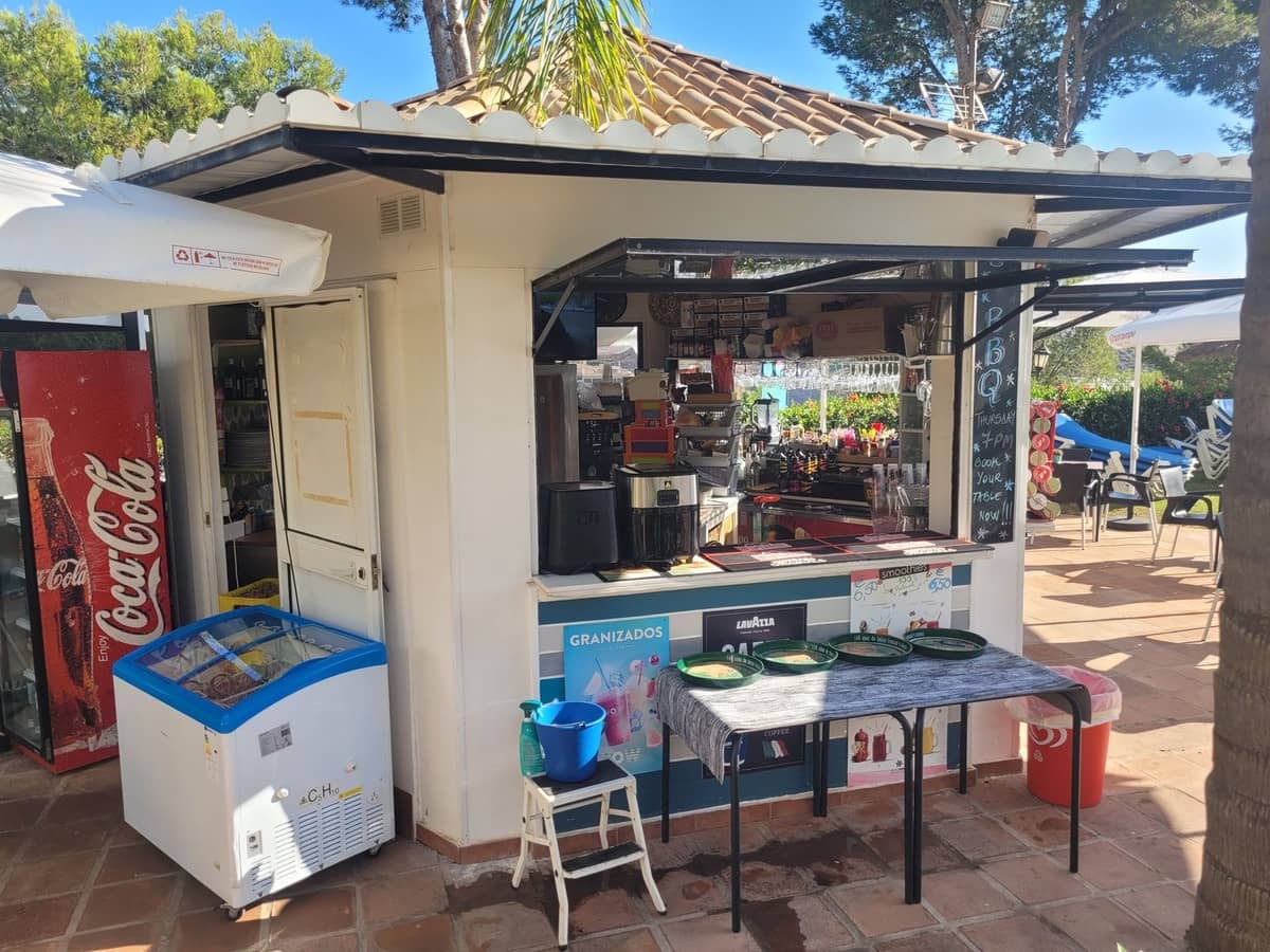 3 Zimmer Apartment zu verkaufen in La Cala de Mijas mit Pool - 434.000 € (Ref: 9523534)