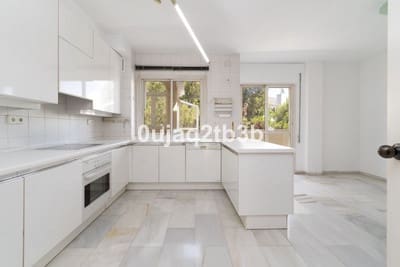 4 soverom Penthouse til salgs i Marbella med svømmebasseng garasje - € 779 500 (Ref: 9524990)