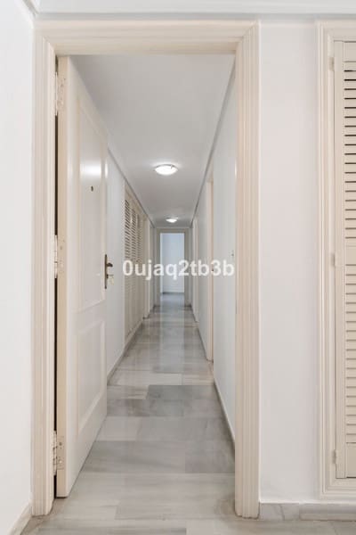 4 soverom Penthouse til salgs i Marbella med svømmebasseng garasje - € 779 500 (Ref: 9524990)