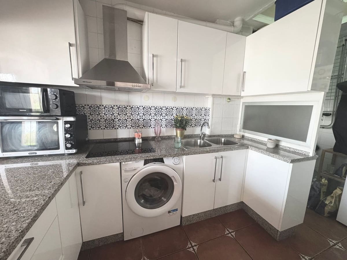 2 Zimmer Apartment zu verkaufen in La Cala de Mijas mit Pool - 435.000 € (Ref: 9524998)