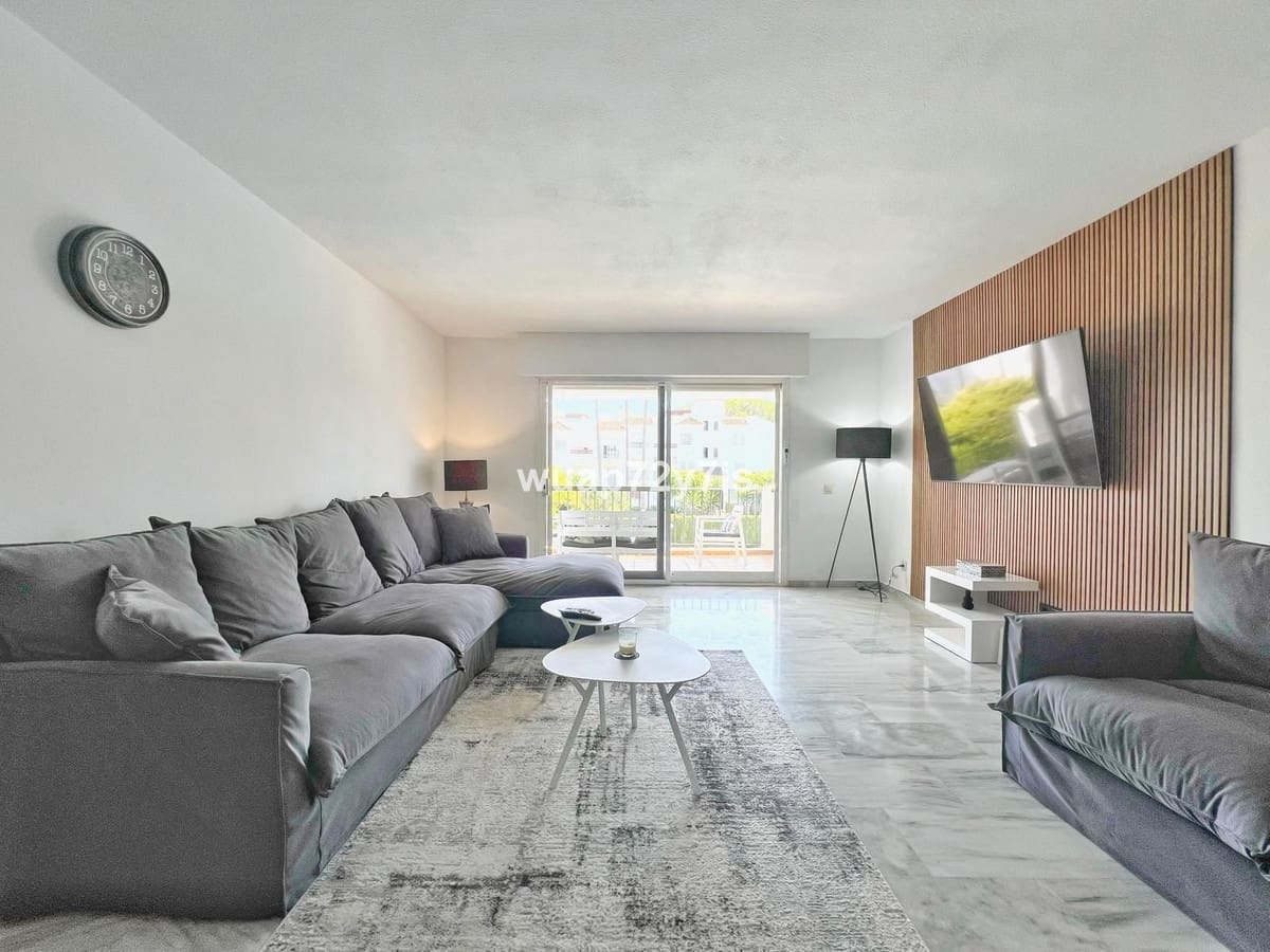 3 bedroom Apartment for sale in Costalita with pool - € 435,000 (Ref: 9525001)