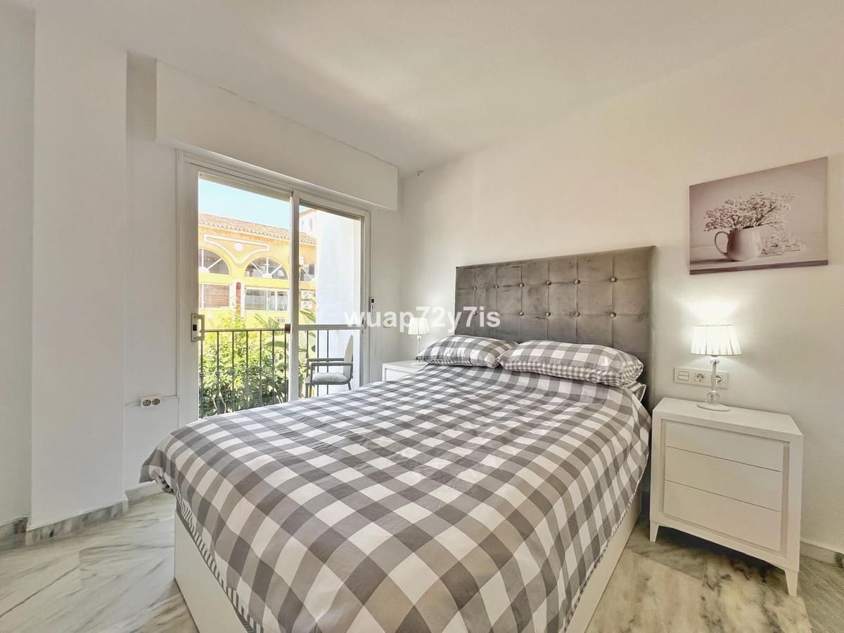 3 bedroom Apartment for sale in Costalita with pool - € 435,000 (Ref: 9525001)