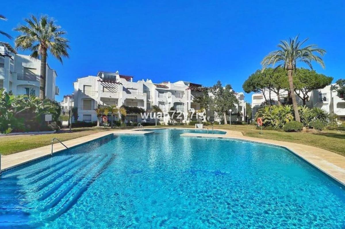 3 bedroom Apartment for sale in Costalita with pool - € 435,000 (Ref: 9525001)