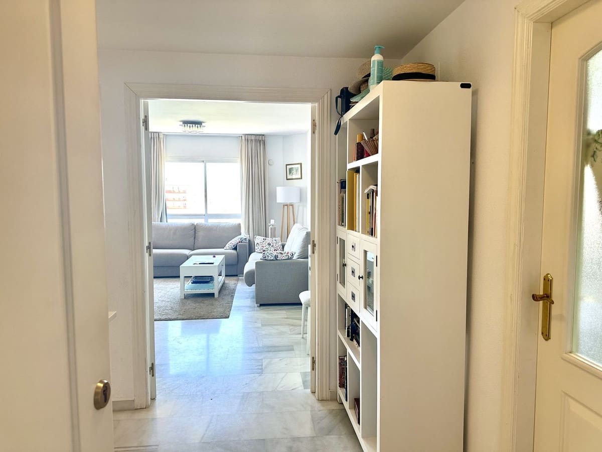3 Zimmer Apartment zu verkaufen in Fuengirola mit Pool Garage - 435.000 € (Ref: 9525004)
