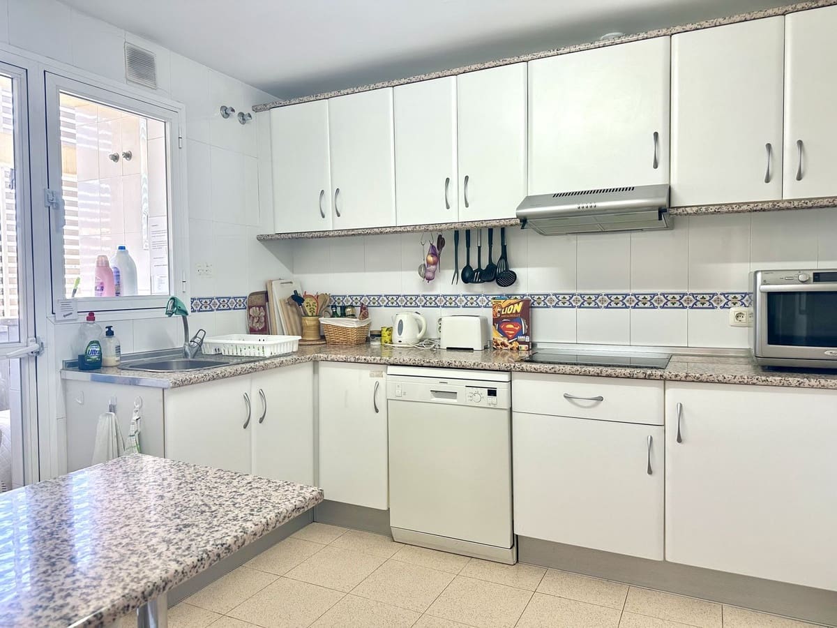 3 Zimmer Apartment zu verkaufen in Fuengirola mit Pool Garage - 435.000 € (Ref: 9525004)