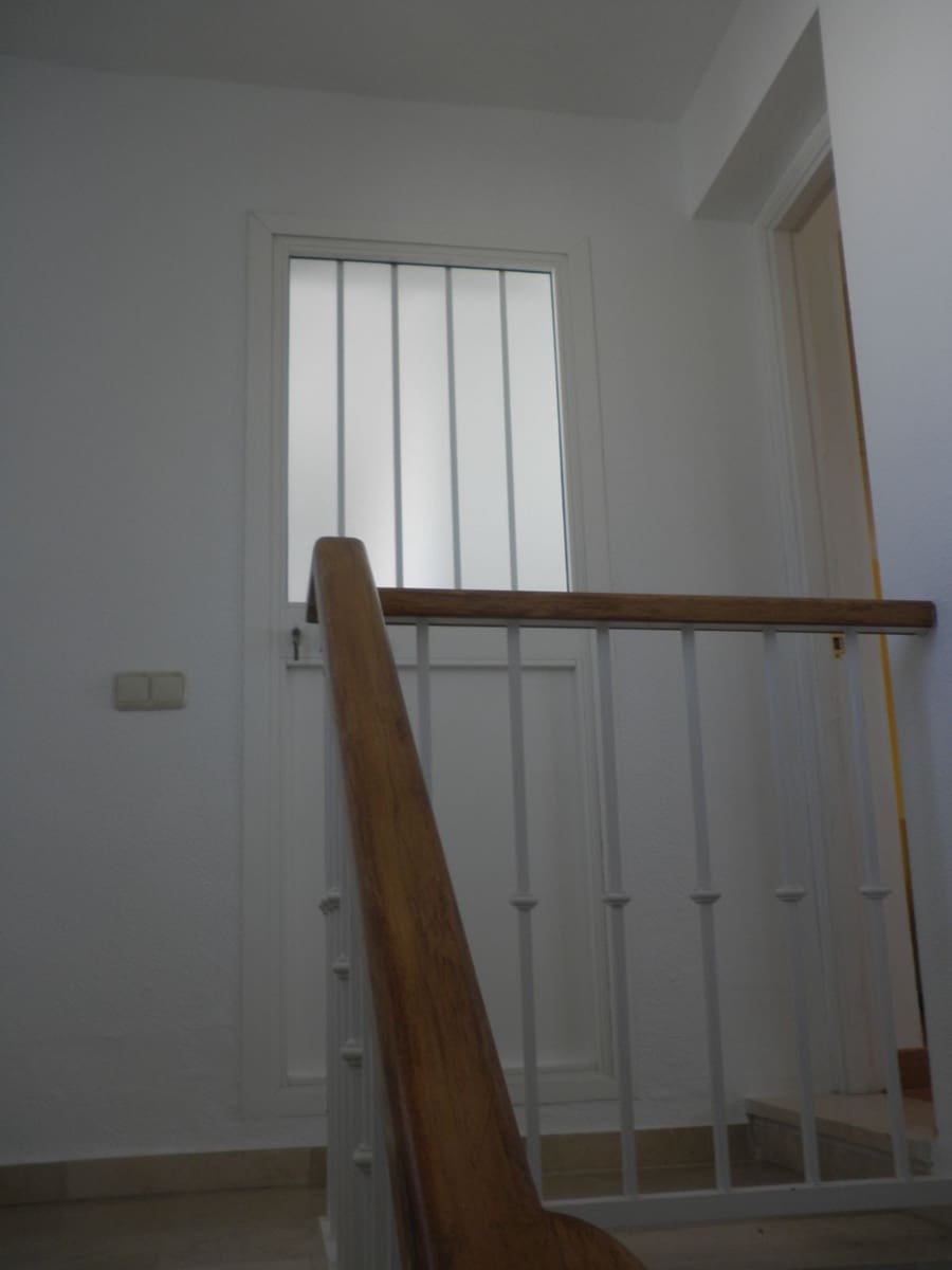 5 soverom Hus til salgs i Estepona med svømmebasseng - € 435 000 (Ref: 9525009)