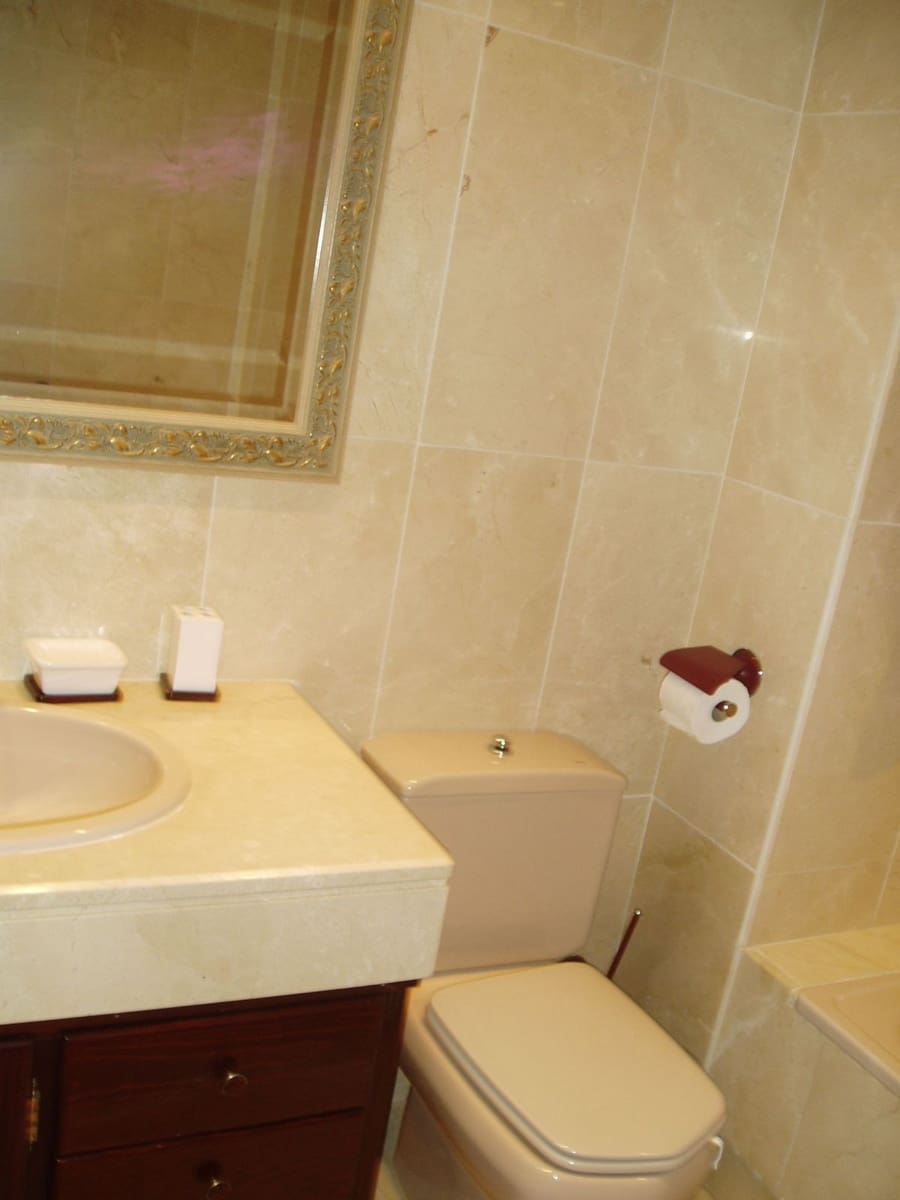 5 soverom Hus til salgs i Estepona med svømmebasseng - € 435 000 (Ref: 9525009)