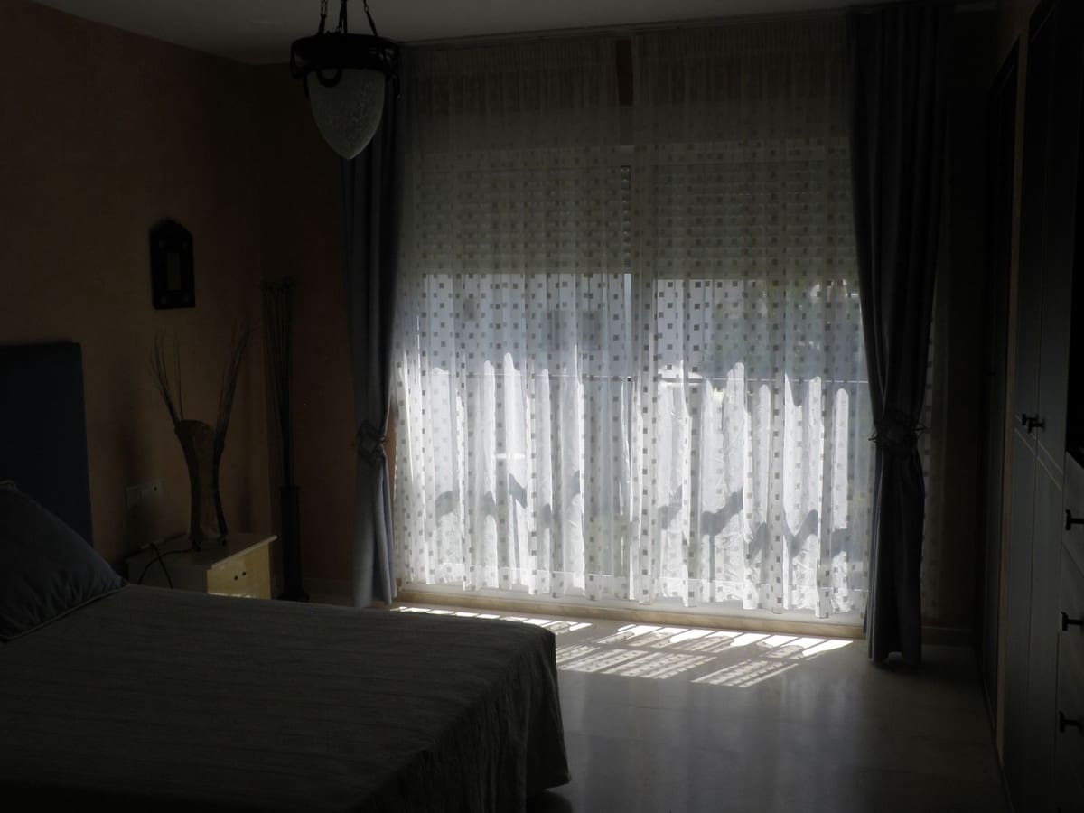 5 soverom Hus til salgs i Estepona med svømmebasseng - € 435 000 (Ref: 9525009)