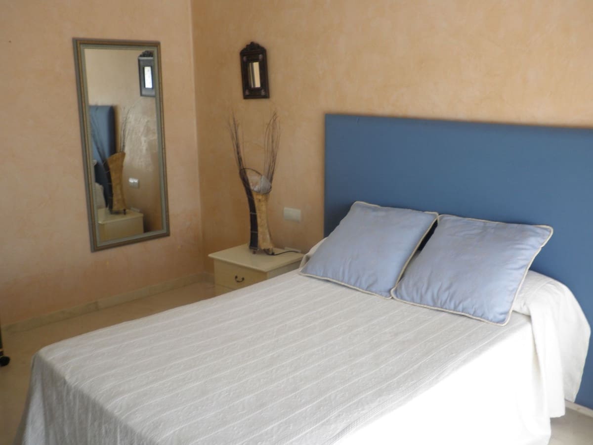 5 soverom Hus til salgs i Estepona med svømmebasseng - € 435 000 (Ref: 9525009)