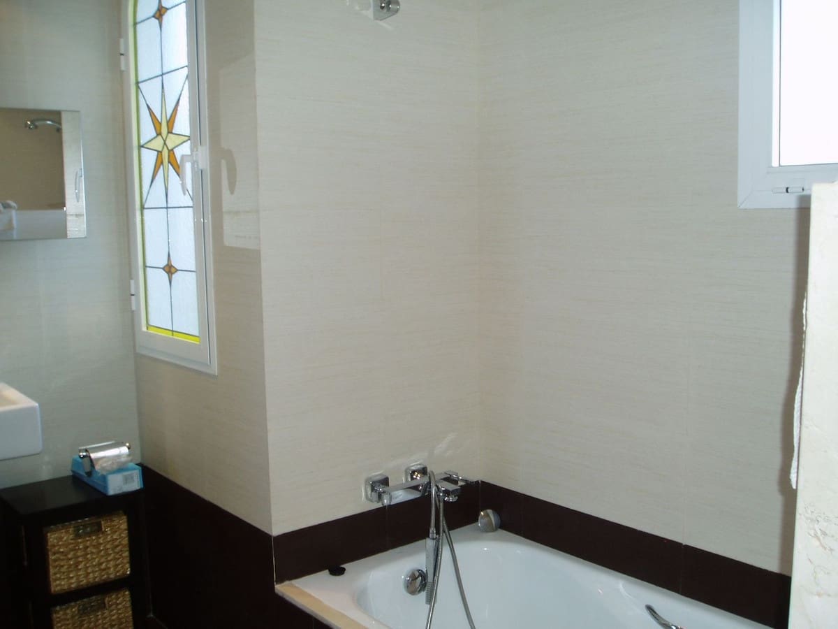 5 soverom Hus til salgs i Estepona med svømmebasseng - € 435 000 (Ref: 9525009)