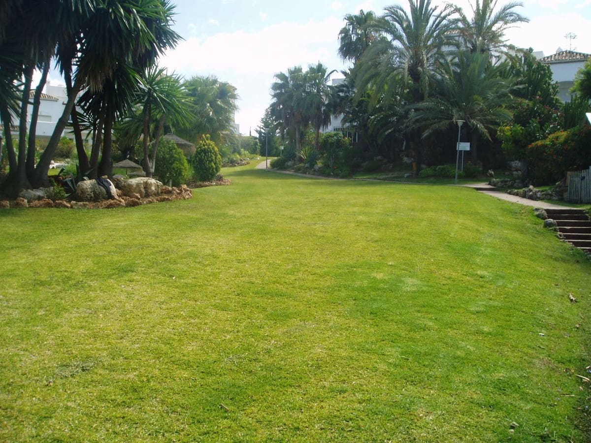 5 soverom Hus til salgs i Estepona med svømmebasseng - € 435 000 (Ref: 9525009)