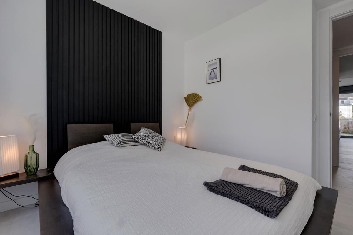 2 sovrum Lägenhet till salu i Estepona med pool garage - 439 500 € (Ref: 9525028)