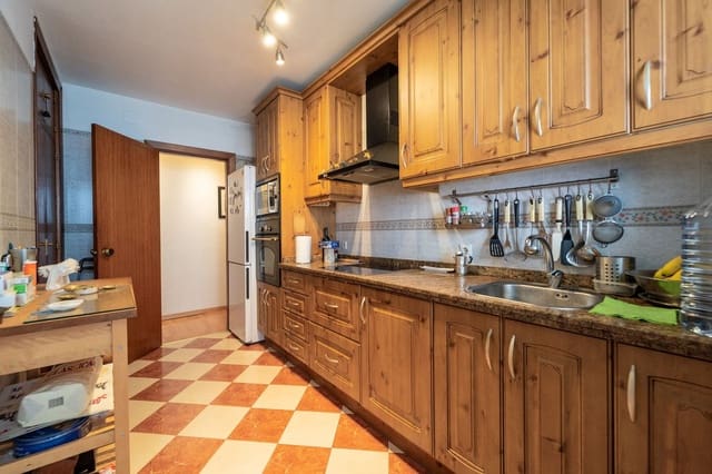 3 makuuhuone Huoneisto myytävänä paikassa Torreblanca, Fuengirola mukana 
autotalli - 440 000 € (Ref: 9525031)