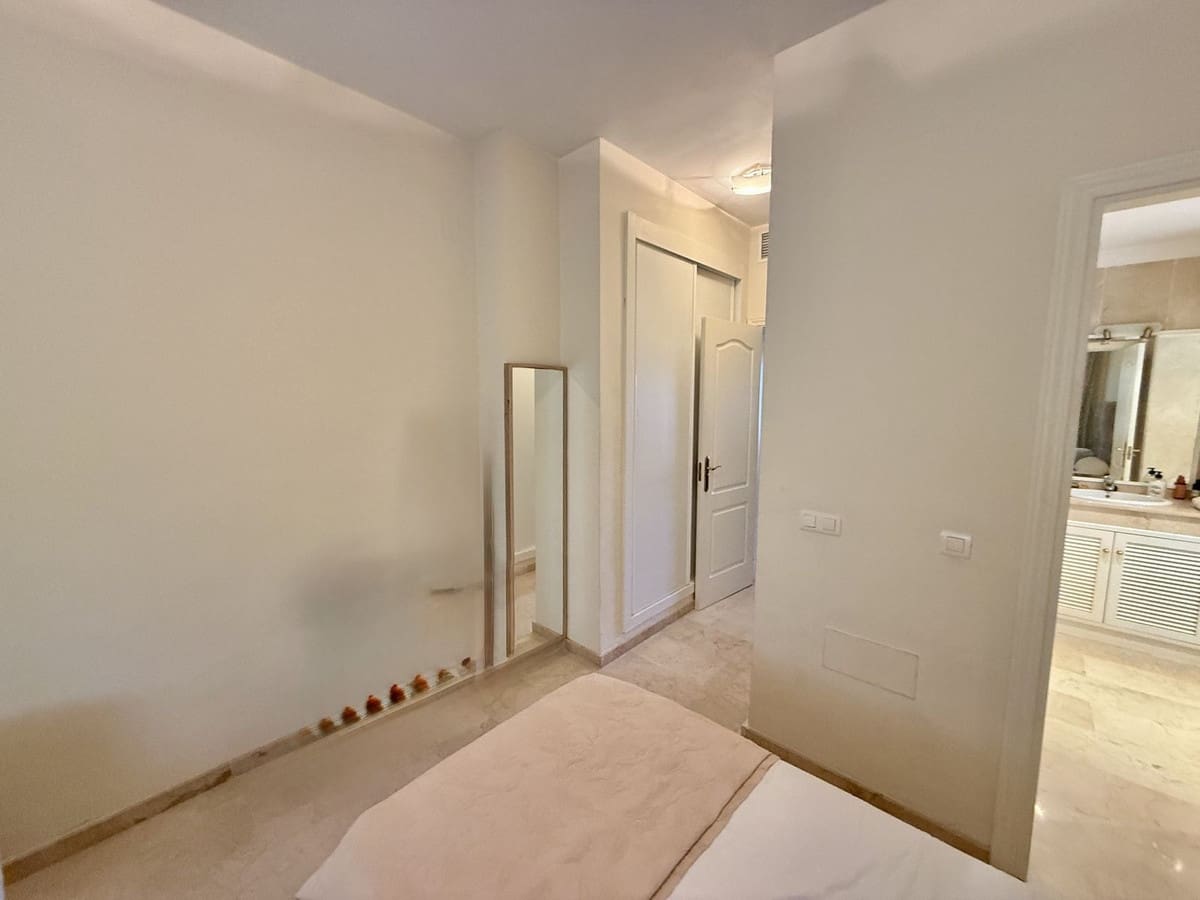 2 sovrum Lägenhet till salu i Elviria med pool garage - 430 000 € (Ref: 9525033)