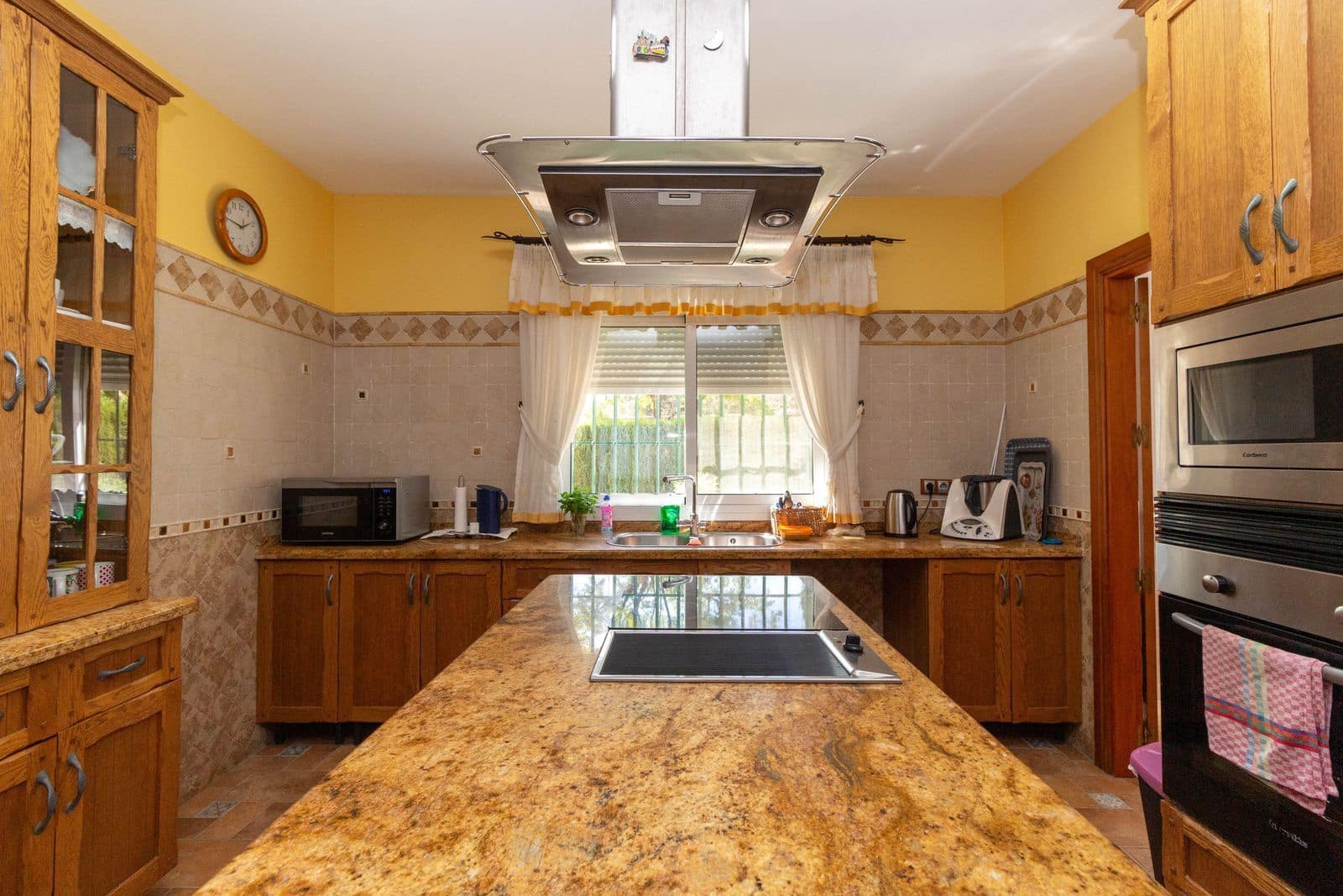 4 soveværelse Finca/Landehus til salg i Mijas Costa med swimmingpool garage - € 890.000 (Ref: 9525533)