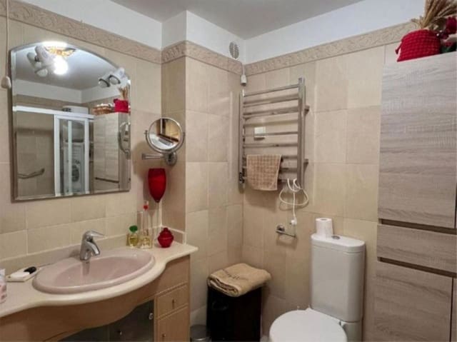 2 sypialnia Apartament na sprzedaż w Benalmádena z basenem garażem - 318 000 € (Ref: 9525534)