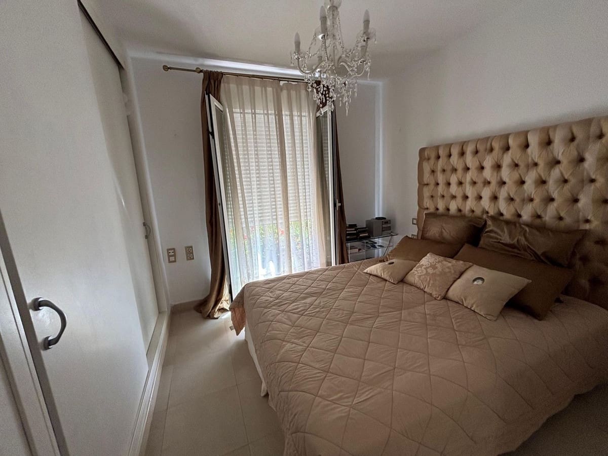 2 sypialnia Apartament na sprzedaż w Benalmadena z basenem garażem - 318 000 € (Ref: 9525534)