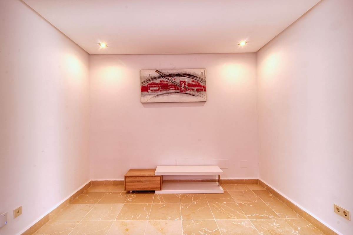 3 soveværelse Byhus til salg i Manilva med swimmingpool garage - € 398.000 (Ref: 9525550)