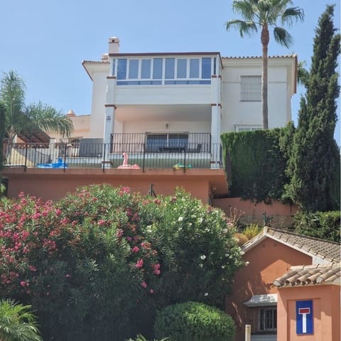 4 quarto Moradia para venda em Cerro del Aguila, Mijas com piscina garagem - 800 000 € (Ref: 9528029)