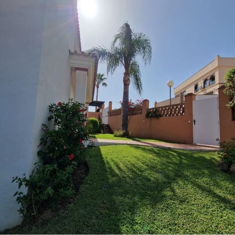 4 quarto Moradia para venda em Cerro del Aguila, Mijas com piscina garagem - 800 000 € (Ref: 9528029)