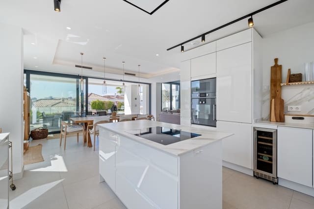 4 soverom Villa til salgs i Riviera del Sol, Mijas med svømmebasseng garasje - € 1 875 000 (Ref: 9528311)