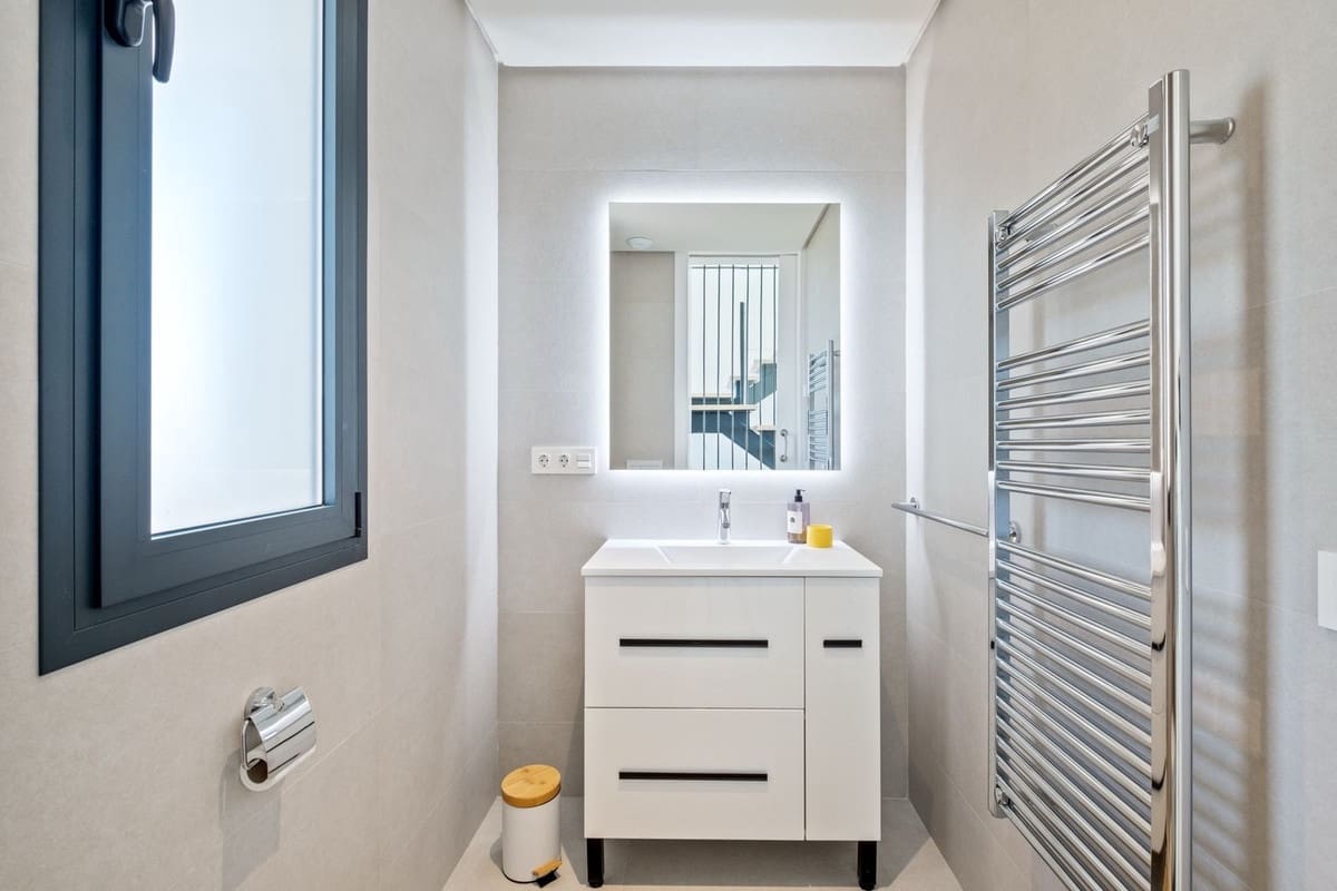 4 soverom Villa til salgs i Riviera del Sol med svømmebasseng garasje - € 1 875 000 (Ref: 9528311)