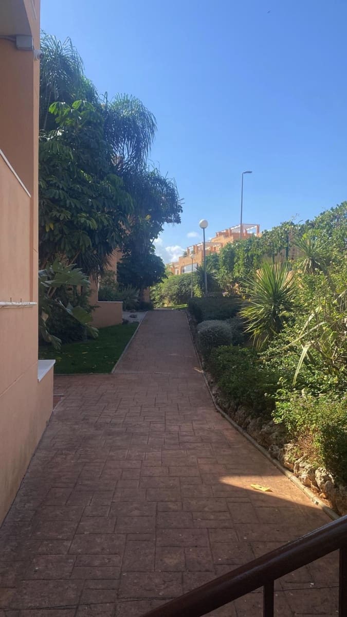 1 sypialnia Apartament na sprzedaż w Casares z basenem garażem - 265 000 € (Ref: 9528464)